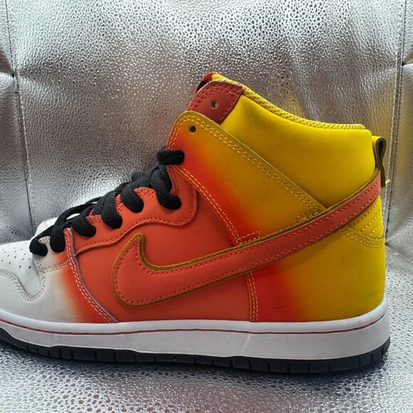Size 8.5 Nike Dunk SB‎ High Sweet Tooth Mens Orange White Sneakers FN5107-700 - Picture 8 of 13